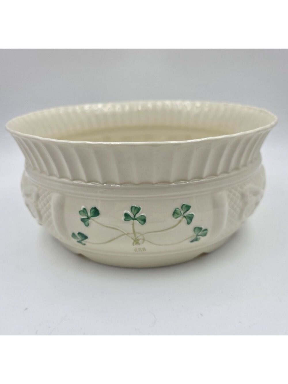 Belleek Irish Porcelain Nadine Fruit Bowl Made Of Parian China In Ireland - Picture 2 of 6